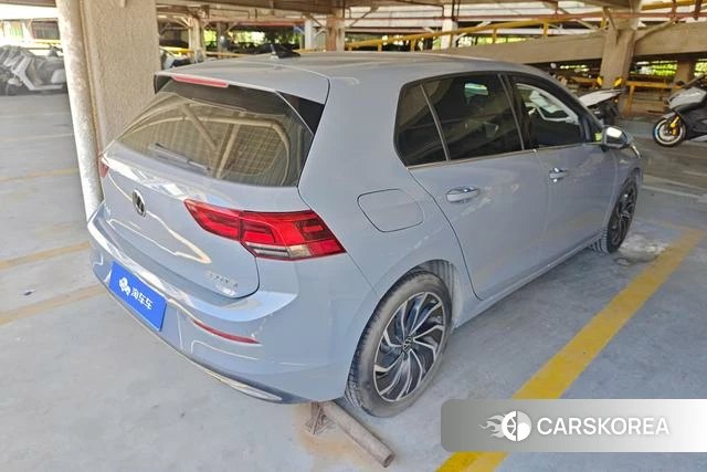 Volkswagen Golf 2023 Темно-серый из Китая, фото 3