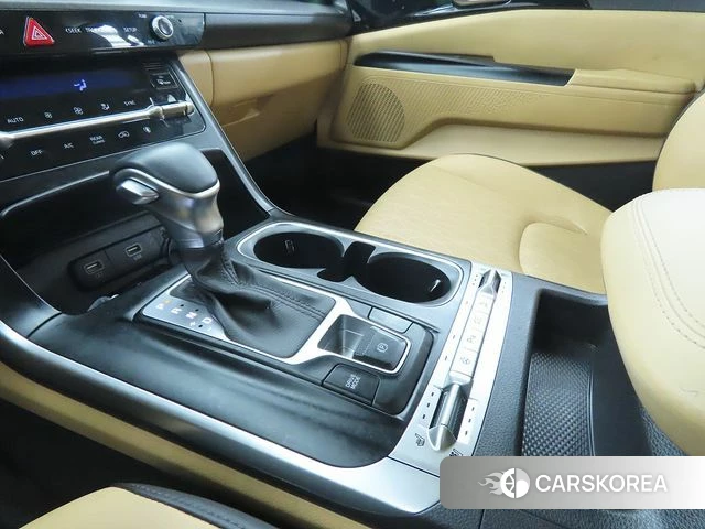 Kia Carnival 4th generation 2023 Белый из Кореи, фото 3