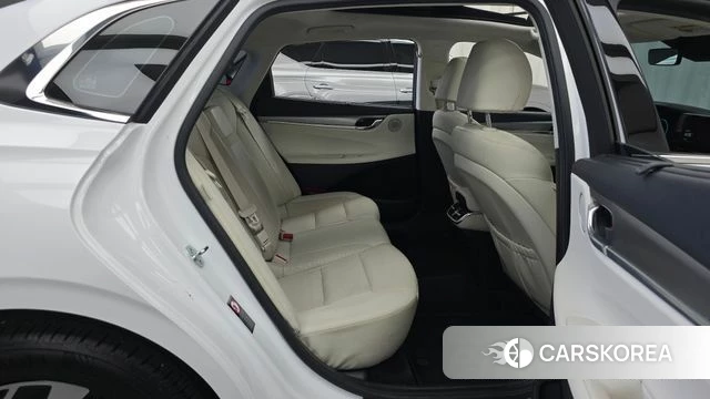 Hyundai The New Grandeur IG Hybrid 2022 Белый из Кореи, фото 3