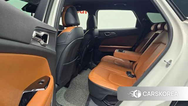 Kia Sportage 5th Generation 2022 Белый из Кореи, фото 3