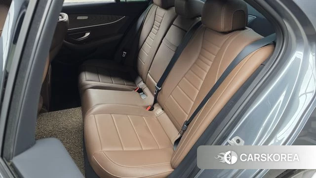 Mercedes-Benz E-Class W213 2021 Серый из Кореи, фото 3