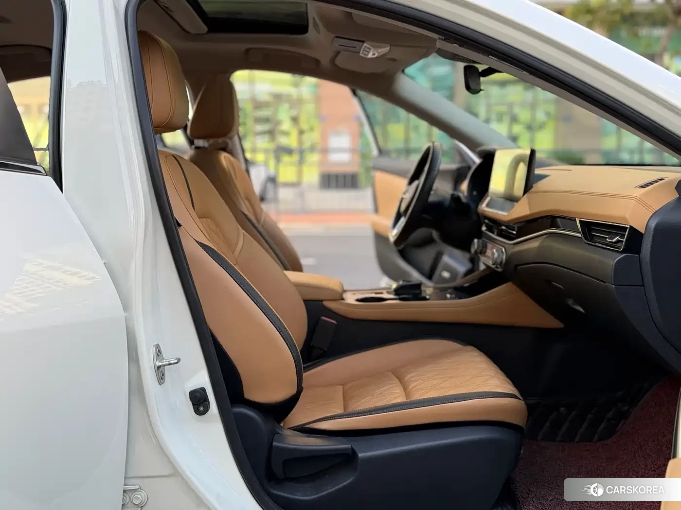 Nissan Sylphy 2022 Белый из Китая, фото 3