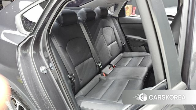 Kia The New K3 2nd generation 2023 Серый из Кореи, фото 3
