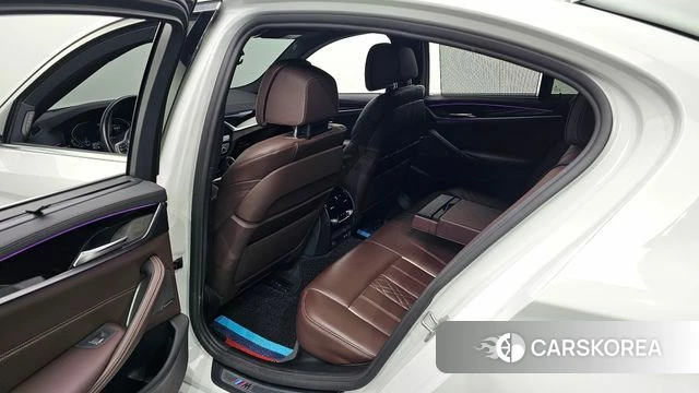 BMW 5 Series (G30) 2022 Белый из Кореи, фото 3