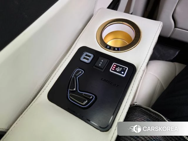 Kia The New Carnival 2019 Белый из Кореи, фото 3