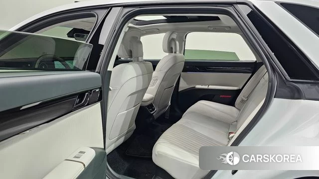 Hyundai Grandeur Hybrid (GN7) 2024 Белый из Кореи, фото 3