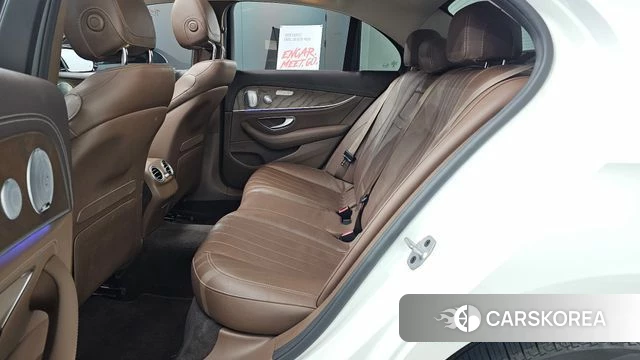 Mercedes-Benz E-Class W213 2018 Белый из Кореи, фото 3