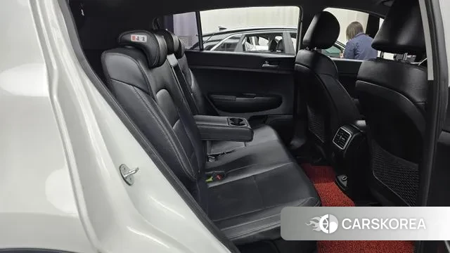 Kia Sportage 4th Generation 2018 Белый из Кореи, фото 3