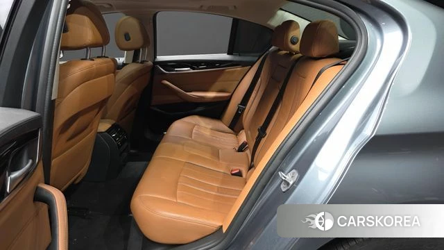 BMW 5 Series (G30) 2018 Серый из Кореи, фото 3