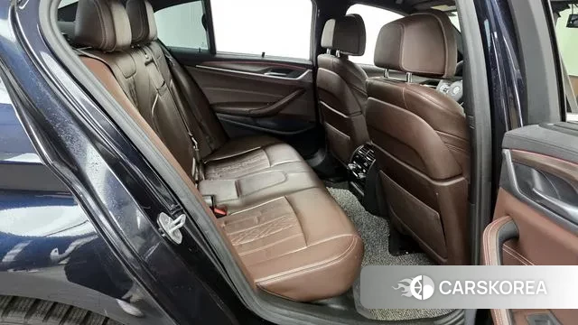 BMW 5 Series (G30) 2018 Черный из Кореи, фото 3