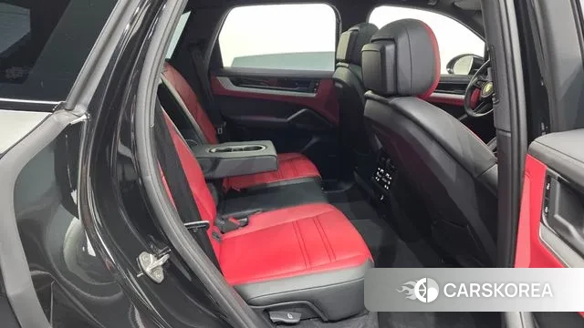 Porsche Cayenne (PO536) 2024 Черный из Кореи, фото 3