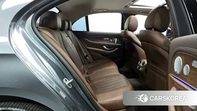 Mercedes-Benz E-Class W213 2020 Серый из Кореи, фото 3
