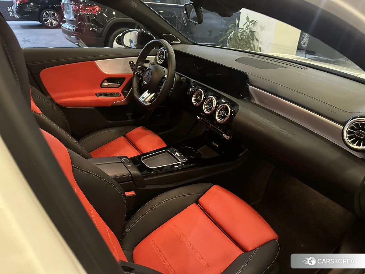 Mercedes-Benz AMG A-Class 2024 Белый из Китая, фото 3