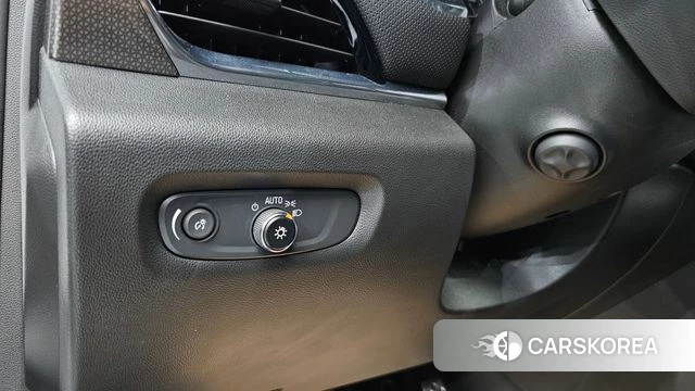 Chevrolet (GM Daewoo) Traverse 2022 Белый из Кореи, фото 3