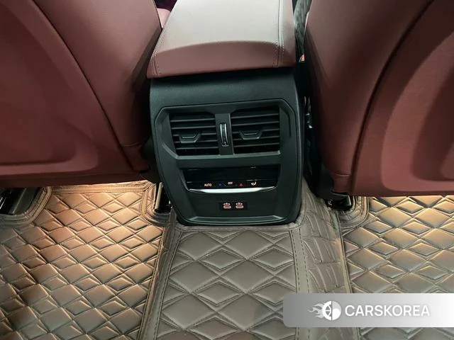 BMW 3 series 2026 Черный из Китая, фото 3
