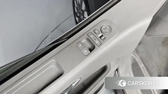 Hyundai Staria 2023 Коричневый из Кореи, фото 3