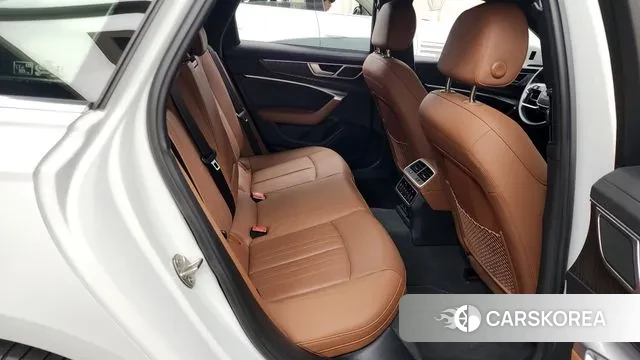 Audi A6 (C8) 2021 Белый из Кореи, фото 3