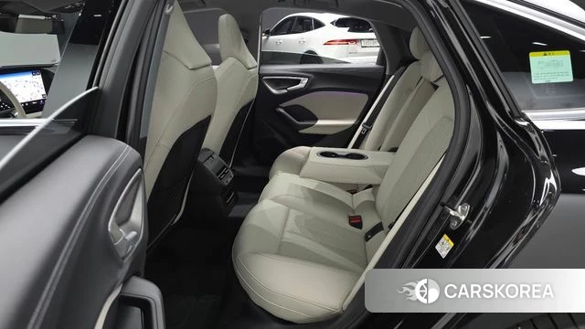 Audi A5 (B10) 2025 Черный из Кореи, фото 3