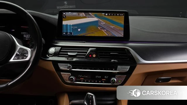 BMW 5 Series (G30) 2022 Черный из Кореи, фото 3