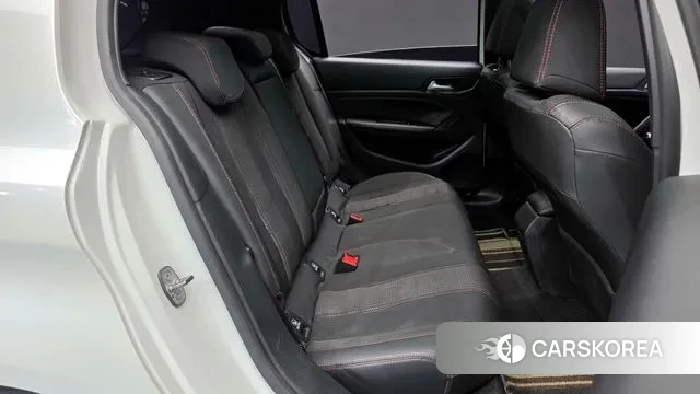 Peugeot 308 second generation 2018 Белый из Кореи, фото 3