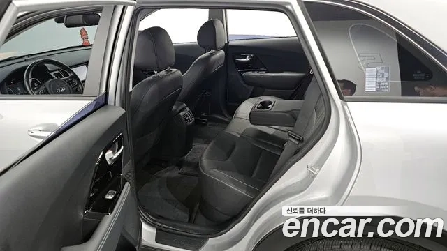 Kia Niro EV 2020 Серебристо-серый из Кореи, фото 3