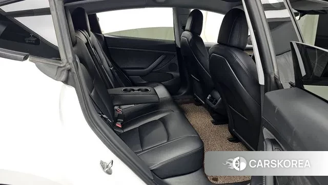 Tesla Model 3 2021 Белый из Кореи, фото 3