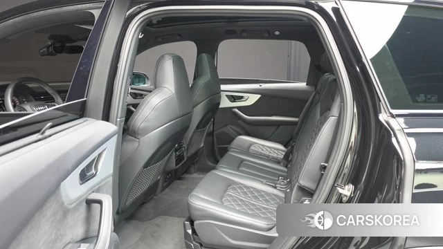 Audi Q7 (4M) 2023 Черный из Кореи, фото 3