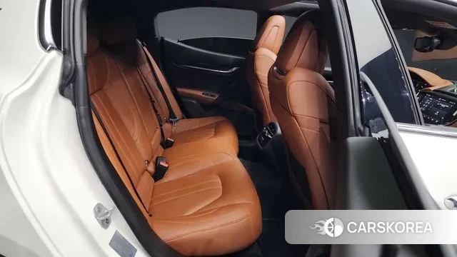 Maserati Ghibli 2022 Белый из Кореи, фото 3