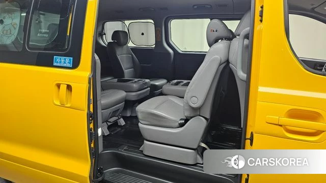 Hyundai The New Grand Starex 2018 Желтый из Кореи, фото 3