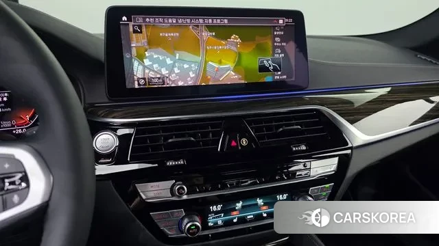 BMW 5 Series (G30) 2021 Черный из Кореи, фото 3