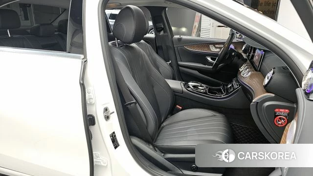 Mercedes-Benz E-Class W213 2020 Белый из Кореи, фото 3