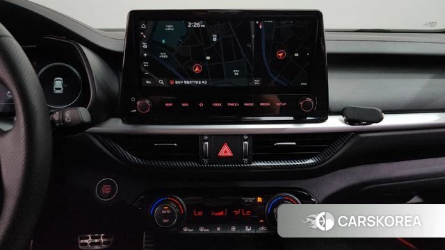 Kia The New K3 2nd generation 2024 Белый из Кореи, фото 3
