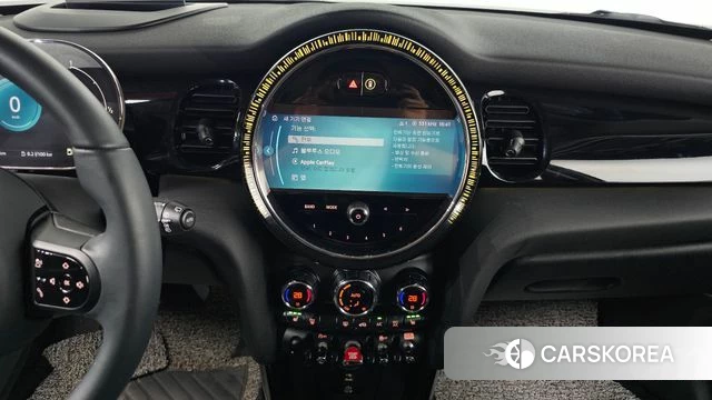 Mini Cooper 2023 Черный из Кореи, фото 3
