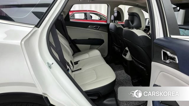 Kia Sportage 5th Generation 2021 Белый из Кореи, фото 3