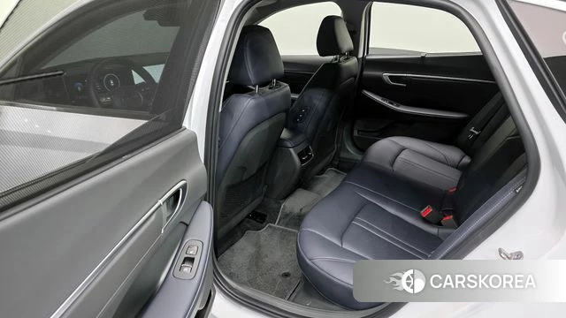 Hyundai Sonata D Edge Hybrid (DN8) 2024 Белый из Кореи, фото 3