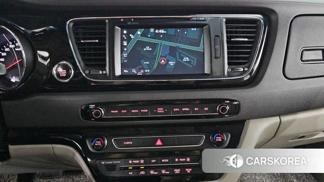 Kia All New Carnival 2018 Белый из Кореи, фото 3