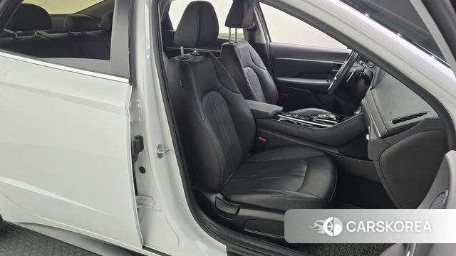 Hyundai Sonata (DN8) 2022 Белый из Кореи, фото 3