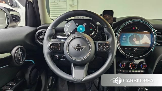 Mini Cooper 2021 Жемчужный цвет из Кореи, фото 3
