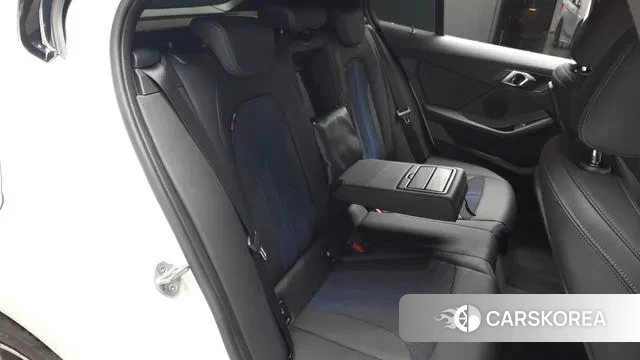 BMW 1 Series (F40) 2024 Белый из Кореи, фото 3