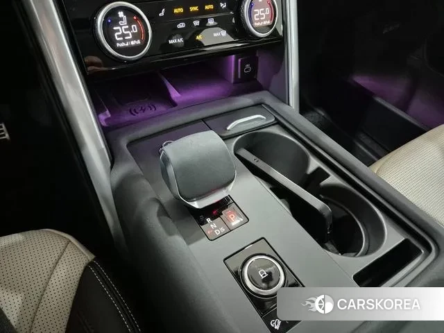 Land Rover Discovery 5 2025 Серый из Кореи, фото 3