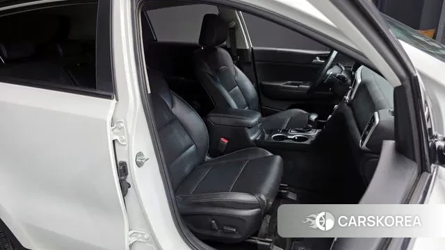 Kia Sportage The Bold 2021 Белый из Кореи, фото 3