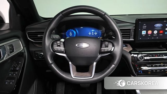 Ford Explorer 6th Generation 2022 Белый из Кореи, фото 3