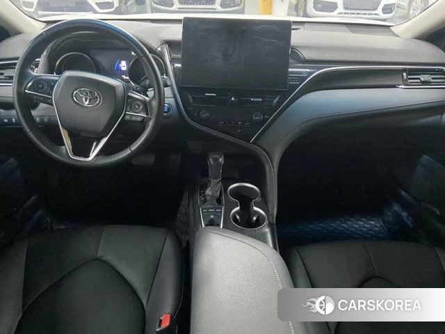 Toyota Camry 2022 Белый из Китая, фото 3