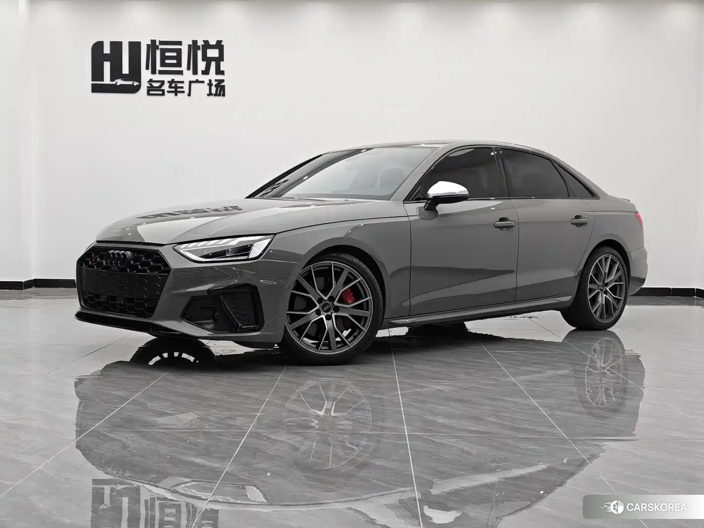 Audi S4 2023 Silver/gray из Китая, фото 3