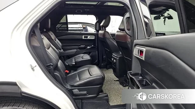 Ford Explorer 6th Generation 2021 Белый из Кореи, фото 3