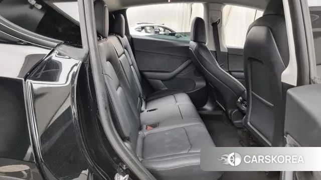 Tesla Model Y 2022 Черный из Кореи, фото 3