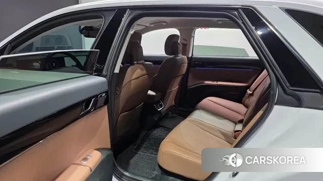 Hyundai Grandeur (GN7) 2023 Белый из Кореи, фото 3