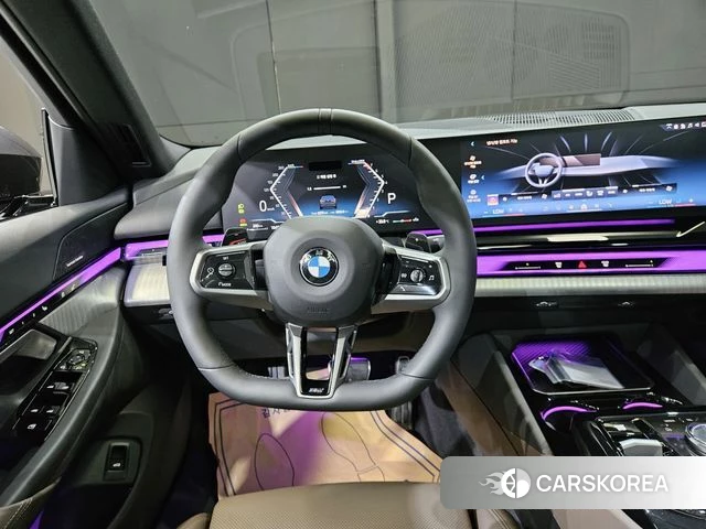 BMW 5 Series (G60) 2026 Черный из Кореи, фото 3