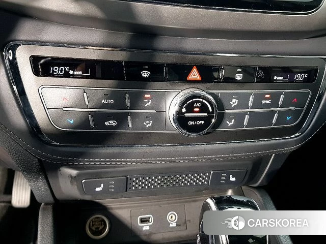 Ssangyong Rexton Sports 2018 Серебряный из Кореи, фото 3