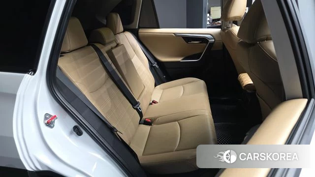 Toyota RAV4 5th Generation 2024 Белый из Кореи, фото 3